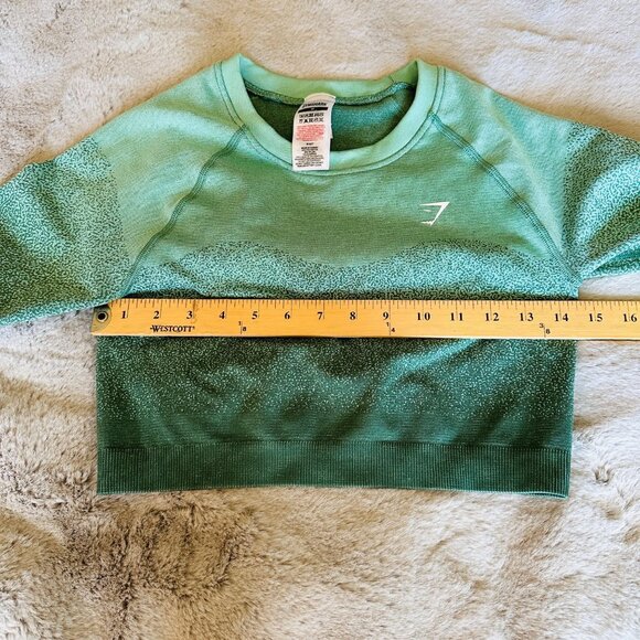 Gymshark Shirt Womens Medium Green Ombre Long Sleeve Crop Top Logo - Picture 7 of 11